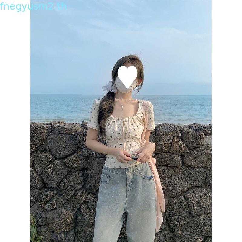 POKEE | KONOMI เสื้อครอปลายดอกไม้