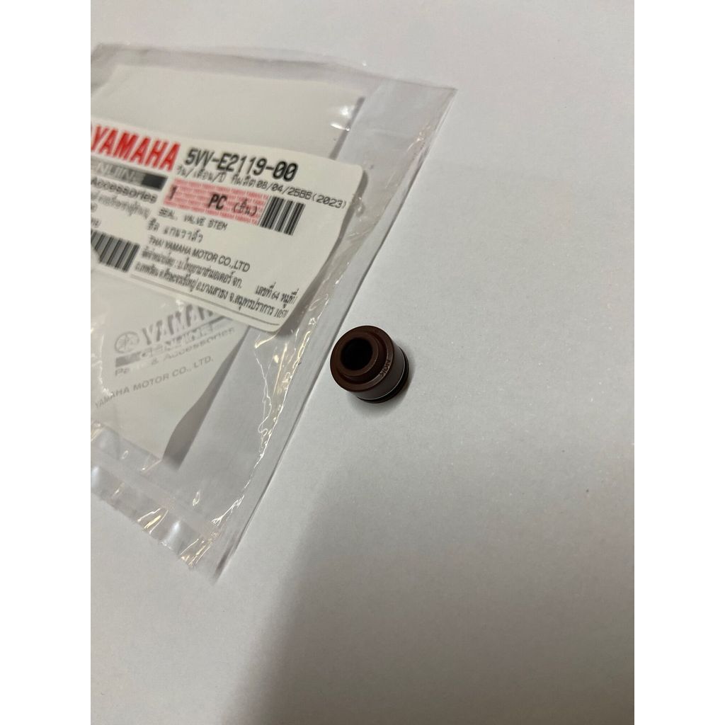 D-94.26, Mio,Fino,Nouvo ซีลวาล์ว (แท้) 5VV-E2119-00 คาบู115cc 1 ชิ้น