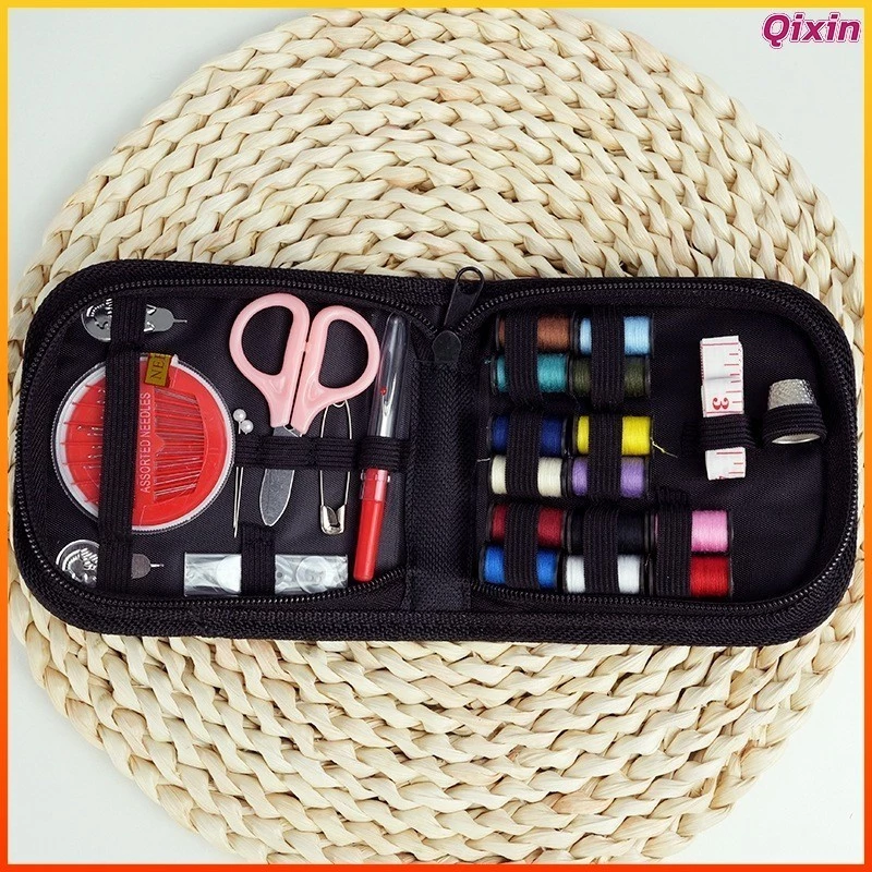 Qixin ชุดอุปกรณ์เย็บผ้าพกพา กล่องเข็มด้ายครบชุด ใช้ซ่อมเสื้อผ้าและงานDIY พกง่าย จัดเก็บเป็นระเบียบ
