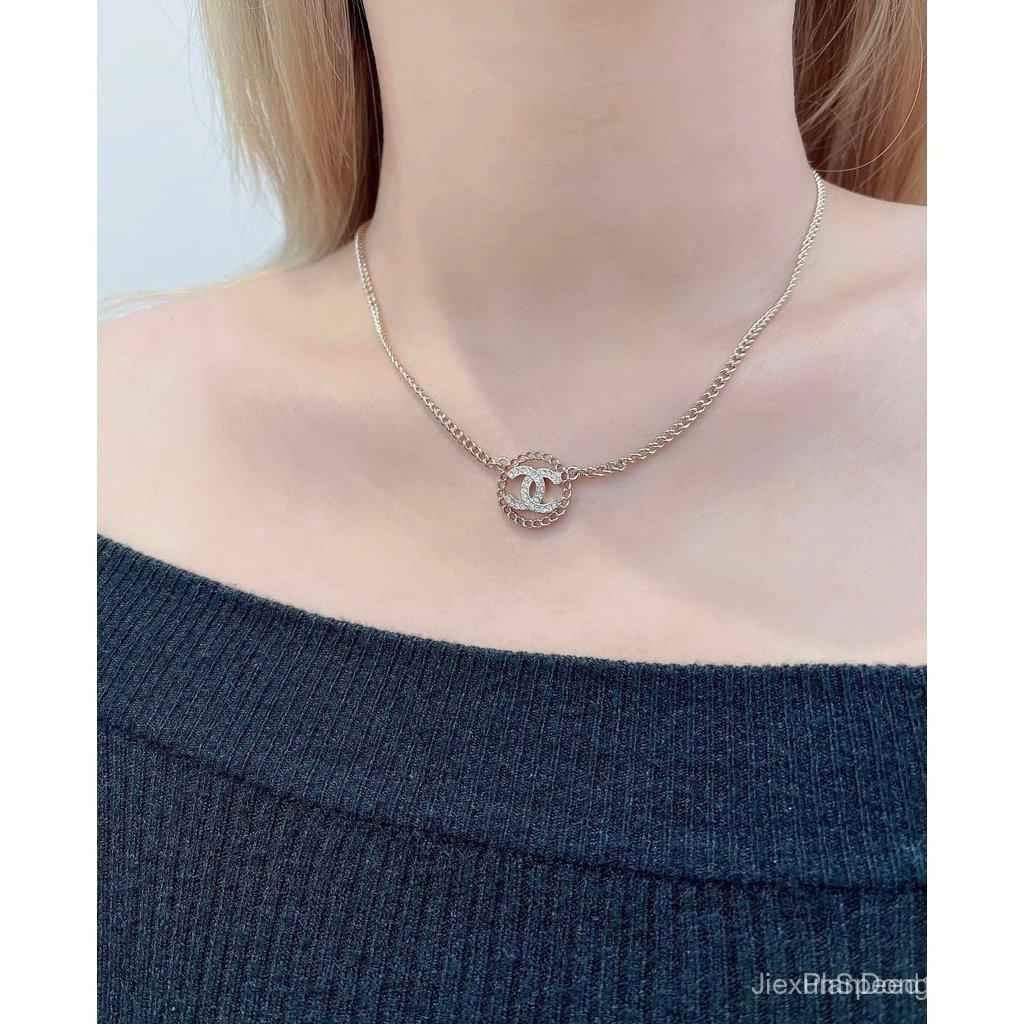สร้อยคอ Chanel New25b Hollow Circle