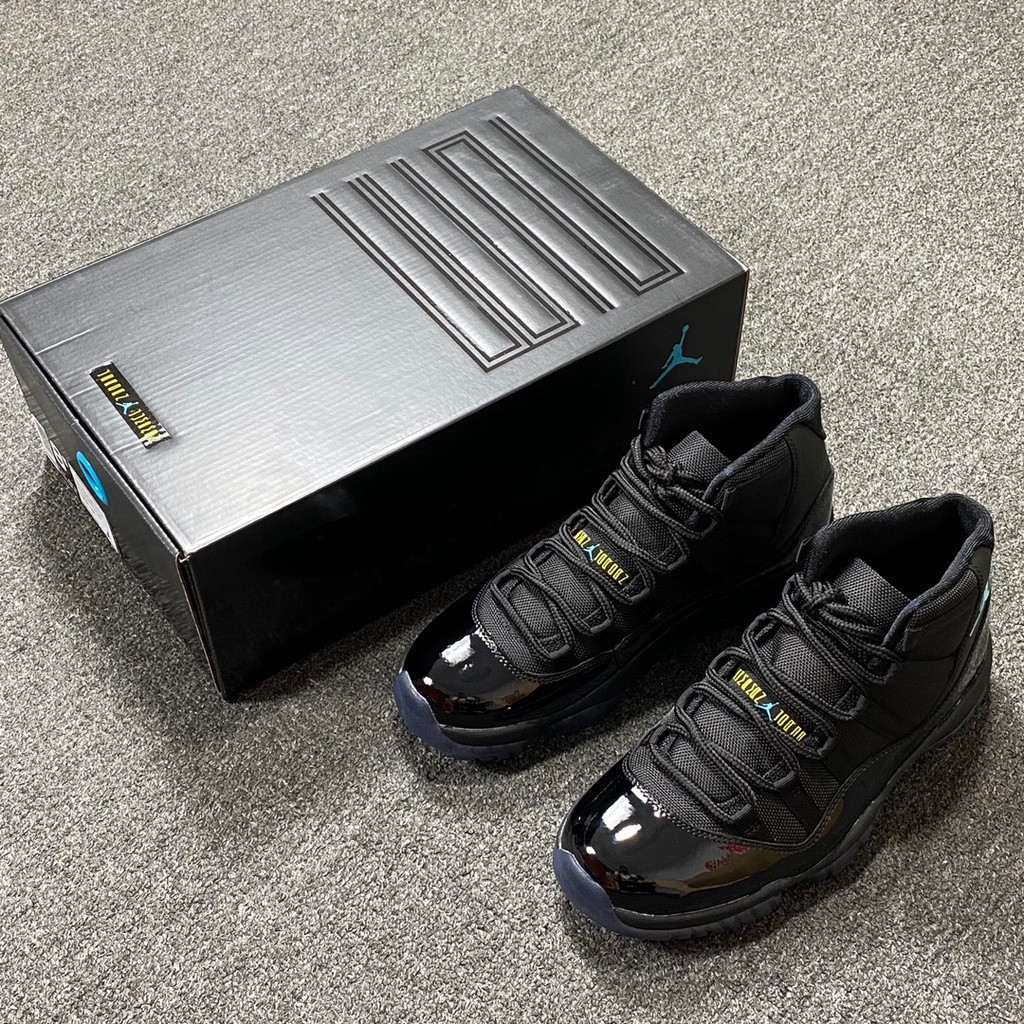 รองเท้าผ้าใบผู้ชาย US Size 7–13 | Happy Home