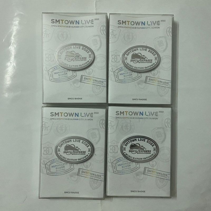 ตาข่ายสีแดงกํามะหยี่สีแดง Bebe Hair SM Suwon ครอบครัวเชิญป้ายจดหมายชุดสินค้าอย่างเป็นทางการ r