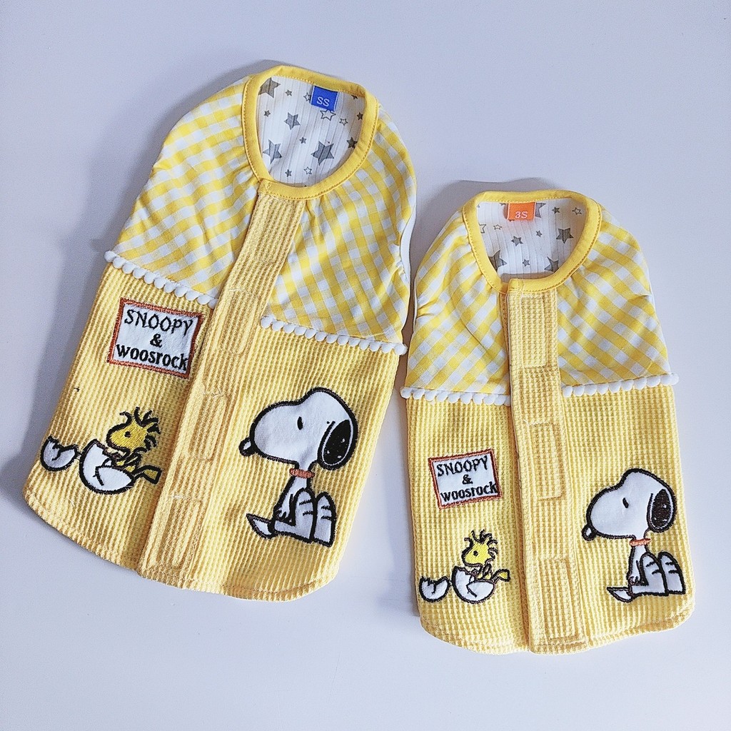 Candypet เสื้อผ้าสัตว์เลี้ยง Dogs Cats เสื้อกั๊กซีรีส์ SNOOPY ที่ได้รับอนุญาตของแท้