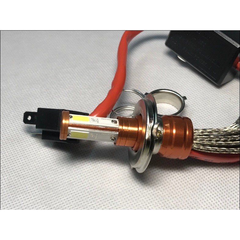 01 หลอดไฟ LED เฟส H4 สว่างเป็นพิเศษพร้อมฮีทซิงค์หางนกยูง 3 ตัว AC-DC 12v-24v 40w BL77