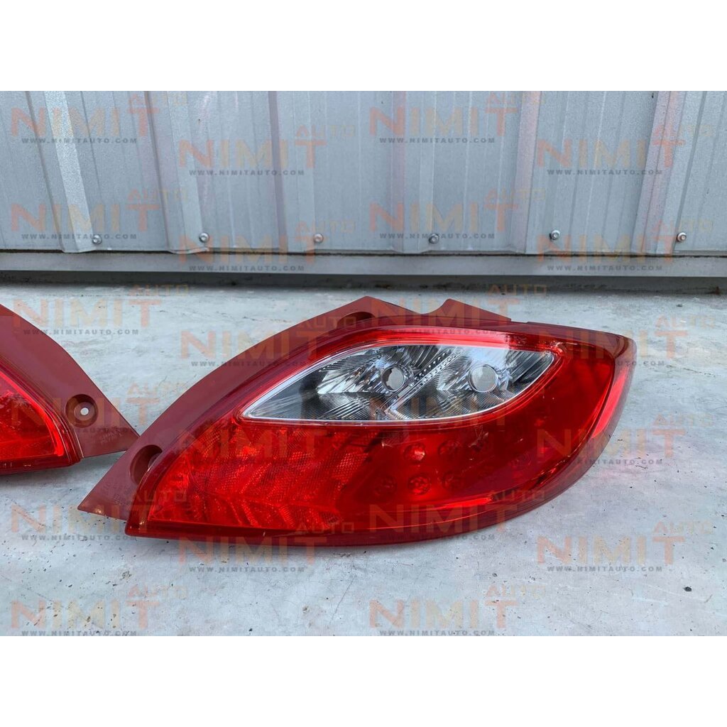 ไฟท้าย MAZDA 2 2012 ข้าง R
