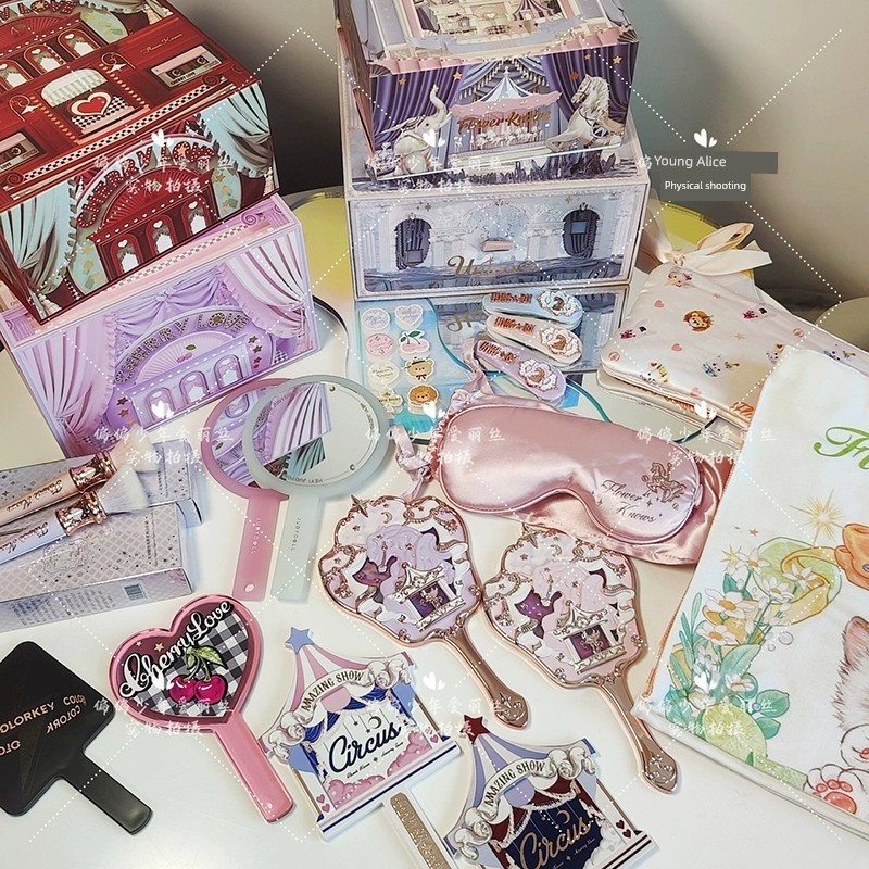 flower knows กระจกถือ Flower Knows Merchanded Angel Chocolate Cosmetic Case Mirror