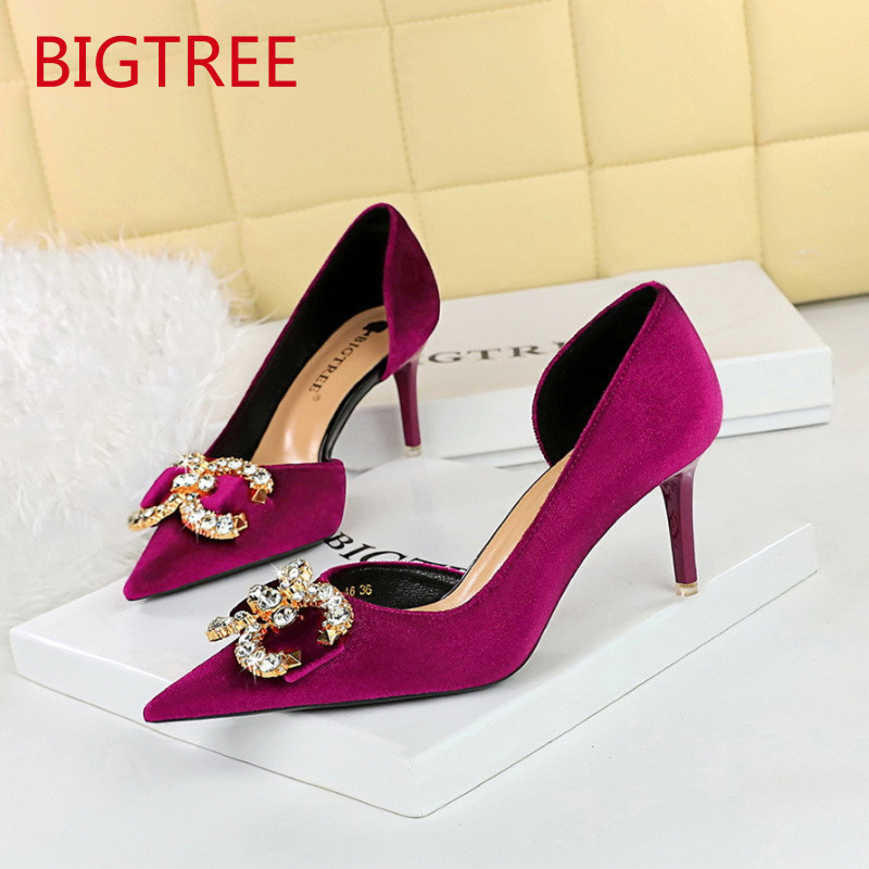 BIGTREE รองเท้าผู้หญิง 1363-AK77 หนังนิ่มปากตื้นชี้ด้านข้าง Rhinestone Pearl Bow