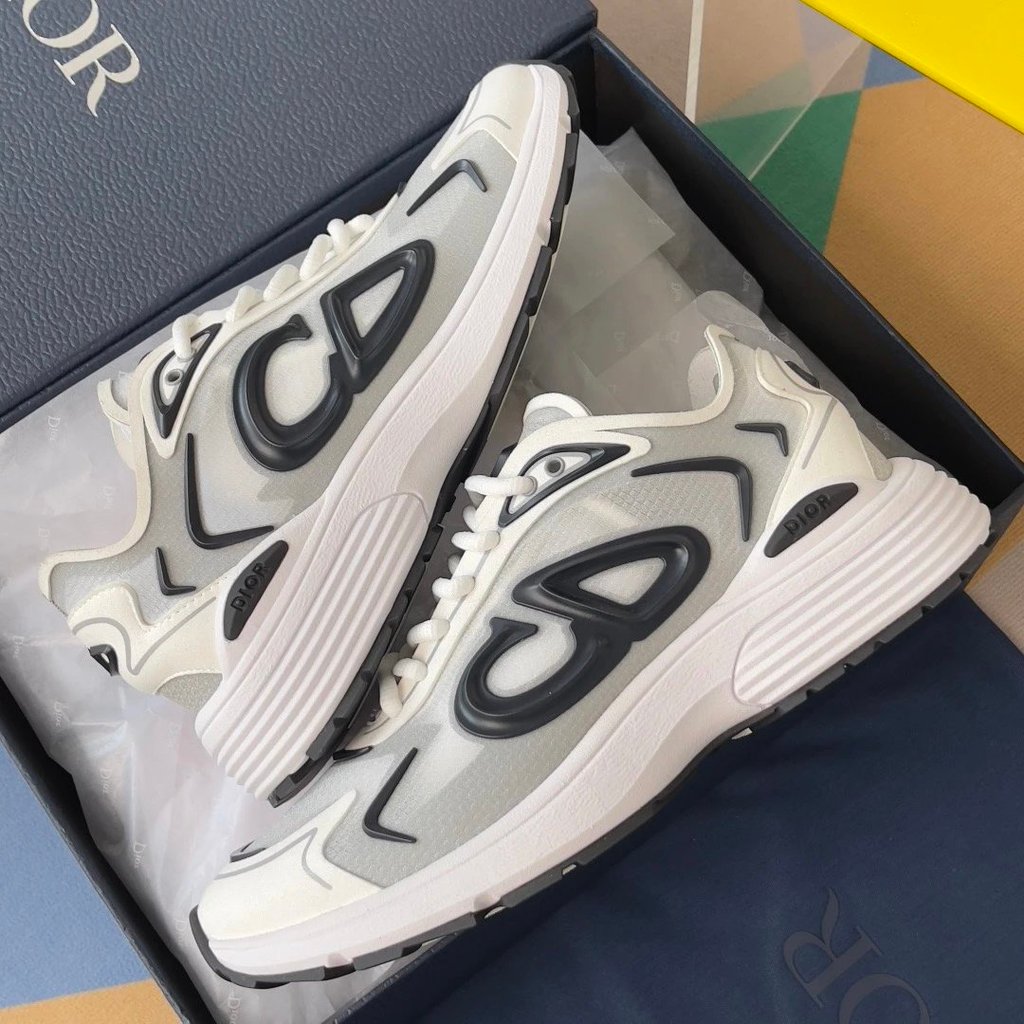 Dior New Style B30 Countdown Series รองเท้ากีฬาผู้ชาย
