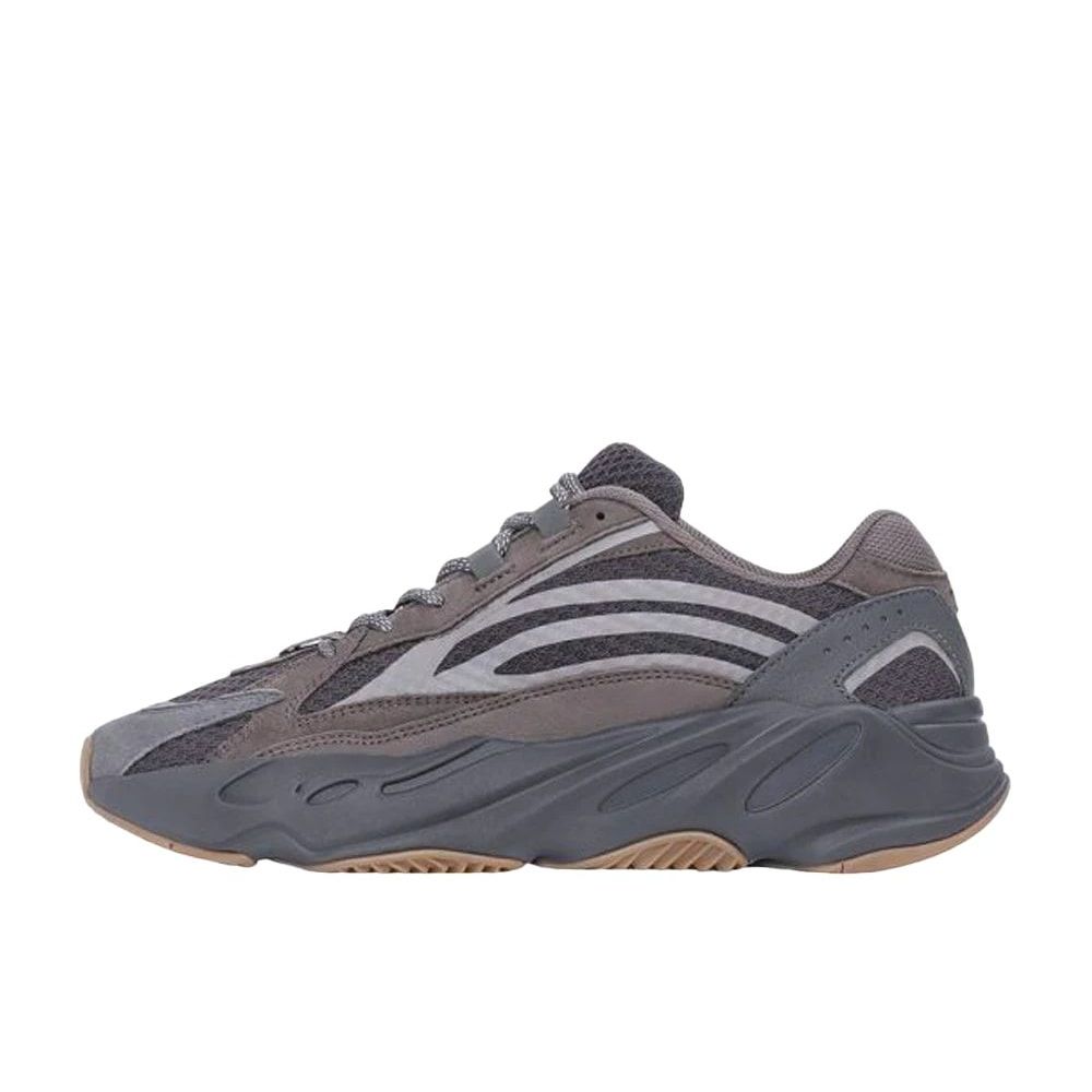 ADIDAS ORIGINALS YEEZY BOOST 700 V2 GEODE Unused
