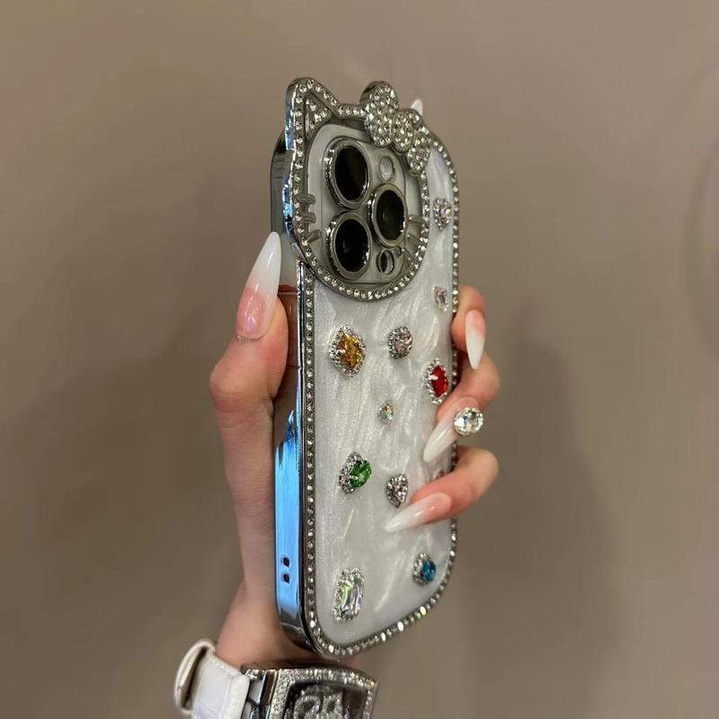 หรูหรา Rhinestone Epoxy Gem KT Cat เหมาะสําหรับ ihone16promax Apple 15pro เคสโทรศัพท์ 14 สไตล์ใหม่ 1