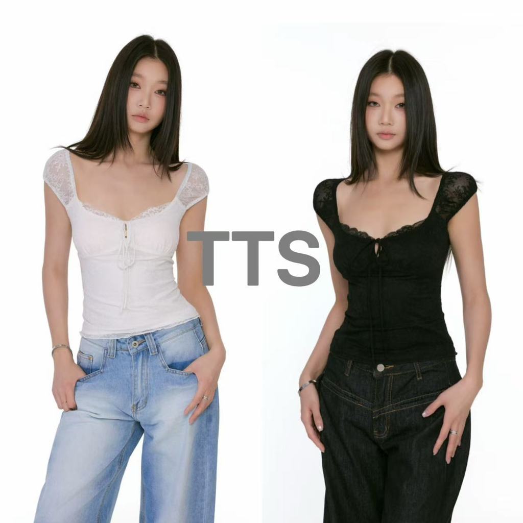 TTS🔥 เสื้อยืดคอเหลี่ยมสีดำ/ขาว ทรงเข้ารูป ผูกเอว แต่งขอบลูกไม้ เสื้อฤดูร้อน