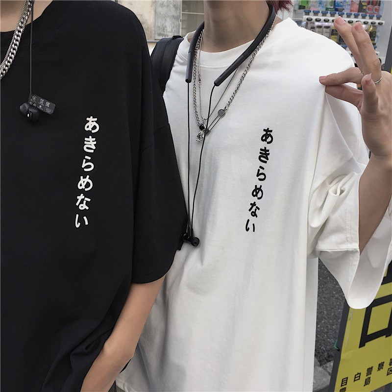YOUNG T🔥🔥M~3XL（กรุงเทพฯ จัดส่งทันที）เสื้อยืดแขนสั้นพิมพ์ลายญี่ปุ่นย้อนยุคเรียบง่าย  ผู้ชายและผู้หญิงสามารถสวมใส่ได้