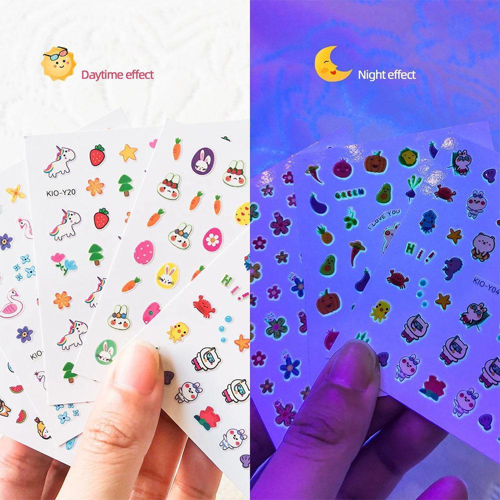 เด็ก 3d สติ๊กเกอร์ติดเล็บการ์ตูน Princess Glow In The Dark สติ๊กเกอร์ติดเล็บกันน้ําสําหรับ Q4v7