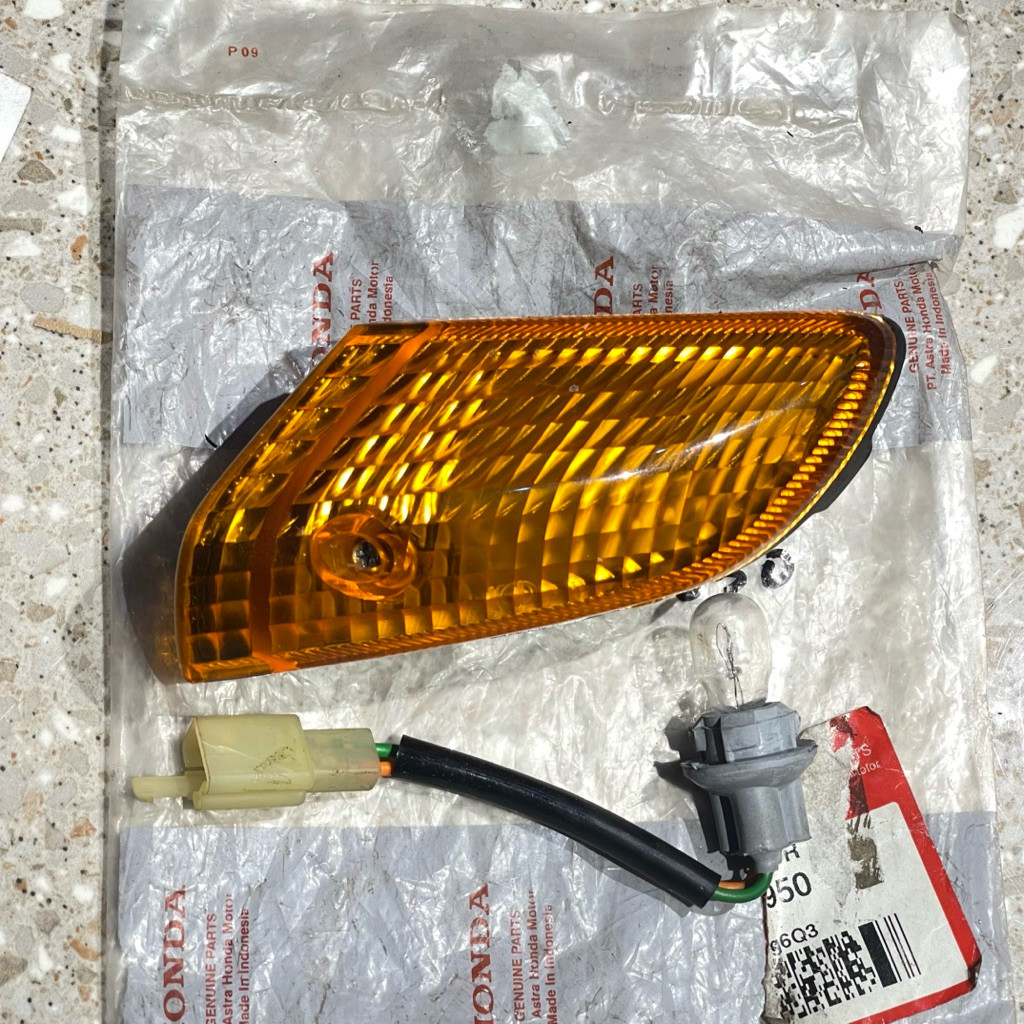 ไฟสํารองด้านหน้าสําหรับ SUPRA X XX V 100 เก่า ORIGINAL AHM 33450 KEV 950