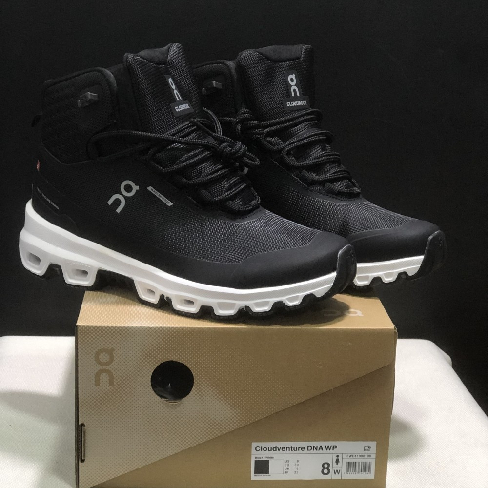 On Running On Cloudventure DNA WP รองเท้าวิ่งกลางสําหรับผู้ชายและผู้หญิงรองเท้าผ้าใบกันน้ํากลางแจ้ง 
