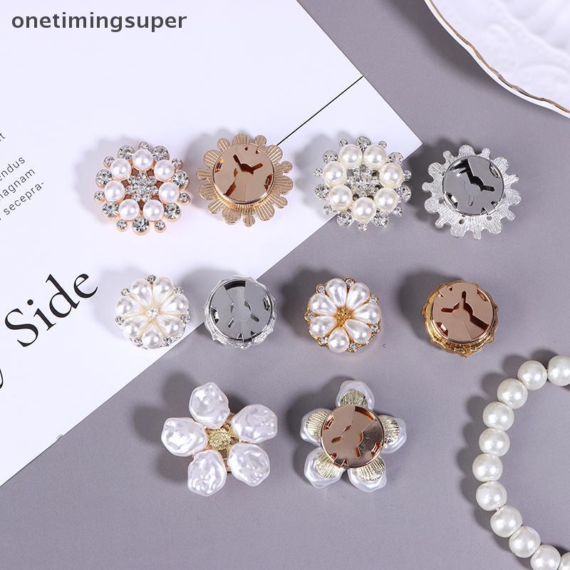คู่ cufflinks 2 ชิ้น Pearl Baroque ไม่สม่ำเสมอ ประดับคริสตัล แบบดอกไม้ สำหรับตกแต่งเสื้อ OTP