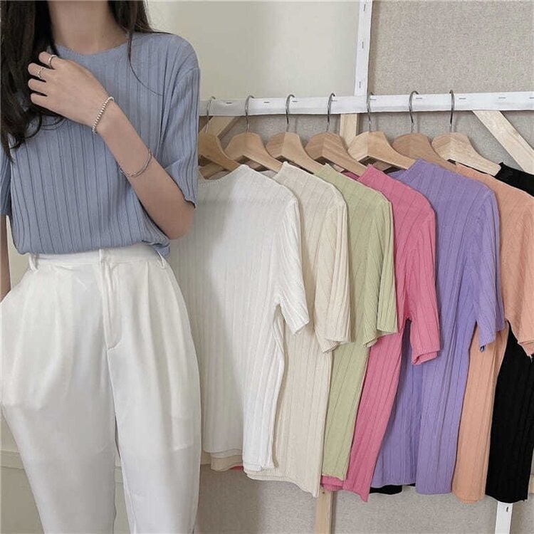 ฤดูร้อนสไตล์ใหม่อ่อนโยนลูกอมสีเวอร์ชั่นเกาหลีคอกลมถักแขนสั้นเสื้อยืดอเนกประสงค์แฟชั่นด้านบน15832