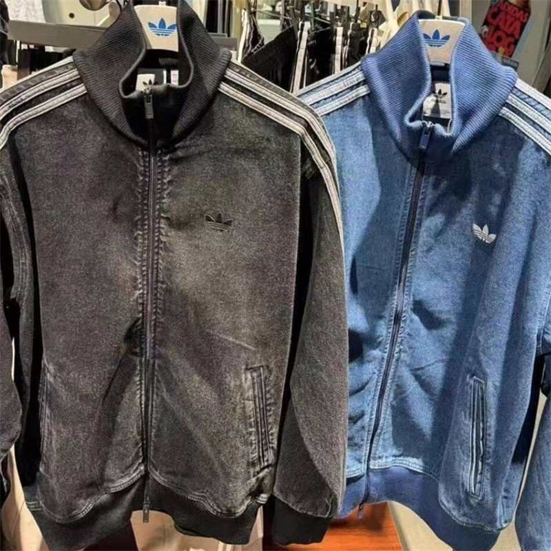 Adidas ปักโลโก้ผู้หญิง Retro Stand-up Collar Unisex แจ็คเก็ตยีนส์แฟชั่นลําลองลาย