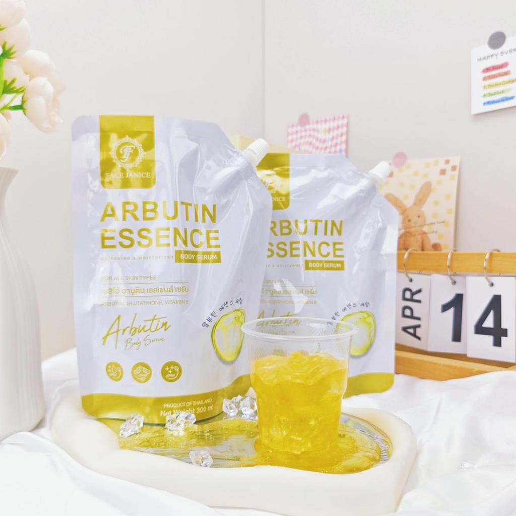 【1แถม1】FJ อาบูติน เอ้นเซ้นต์ เซรั่ม มอยส์เจอร์ไรเซอร์ 300ml ช่วยให้ ผิวกระจ่างใส ให้ความชุ่มชื้นและให้ความชุ่มชื้น ราคา ถูกที่สุด ดีลบีเคเค แกลเลอรีภาพที่ 3