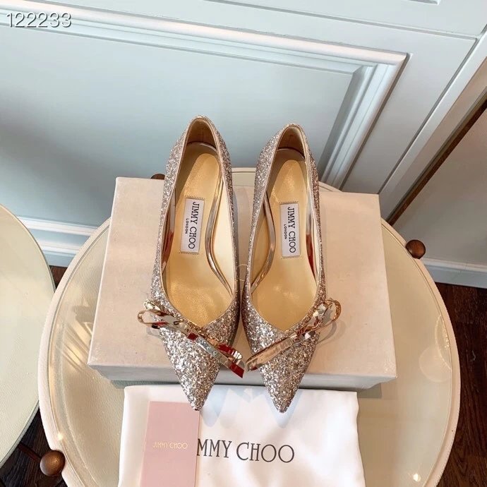 รองเท้าส้นสูง Jimmy Choo สไตล์ Pointed Toe กับBow สำหรับผู้หญิง สวมใส่ง่าย และเหมาะสมกับงานปาร์ตี้แล