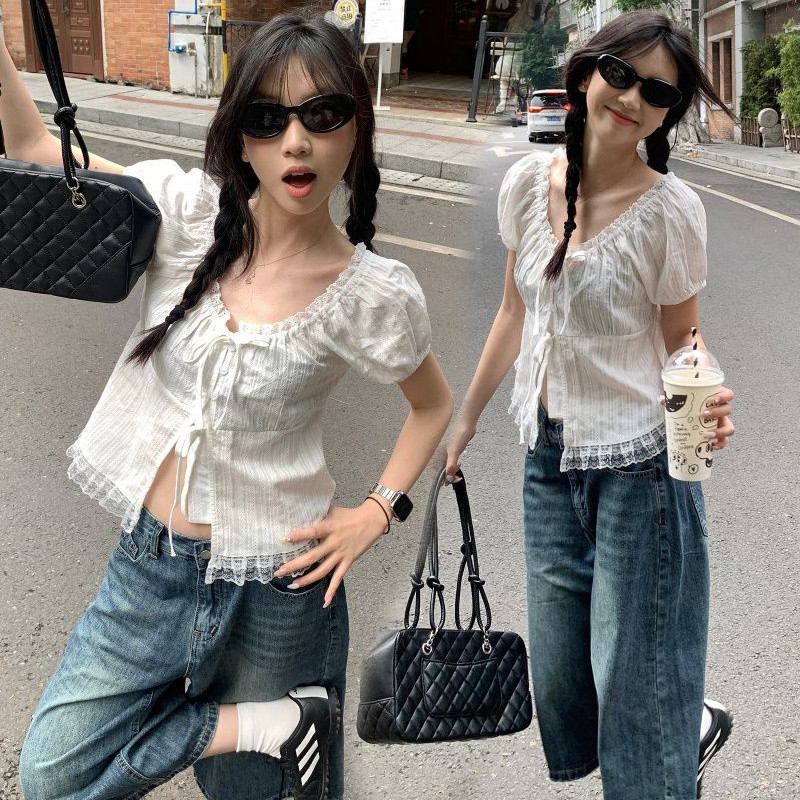 Dahong 💖W712 เสื้อแขนสั้นผูกเอวแต่งลูกไม้สไตล์ใหม่สำหรับผู้หญิง เสื้อฤดูร้อนที่ทันสมัยและไม่เหมือนใคร
