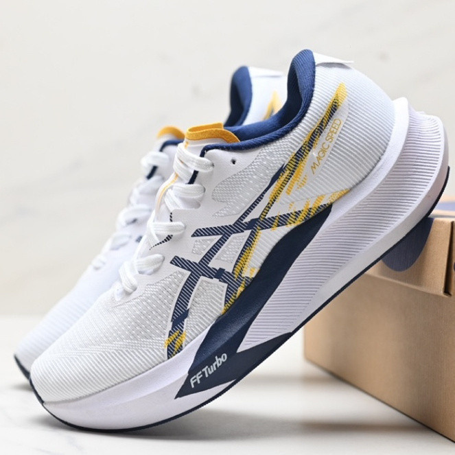 Asics Metaspeed Sky รองเท้าวิ่งสำหรับการแข่งขัน