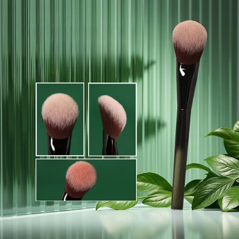 M65 แปรงแต่งหน้า Blusher Brush Slope Blusher Brush แปรงแต่งหน้าอเนกประสงค์