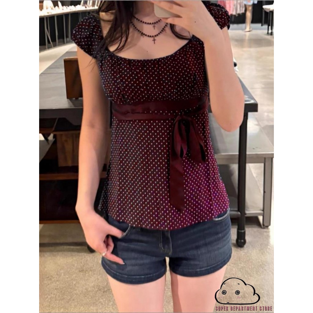เสื้อยืดแขนสั้นผู้หญิง ทรงสลิมฟิต ลายDot Print ใส่ง่ายทุกวัน