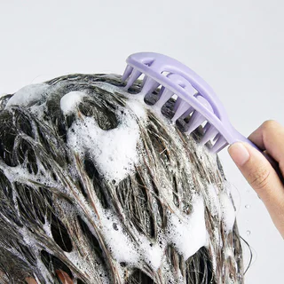 KVY Hollow Shampoo Brush #Purple เควีวาย แปรงสระผมสีม่วง.