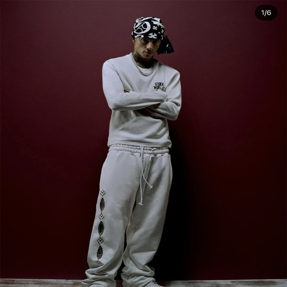 SYNA พิมพ์ตัวอักษร WAFFLE แขนยาว WAFFLE TEE ผู้ชายผู้หญิงสไตล์แฟชั่น Casual Street สไตล์เสื้อยืดอินเ