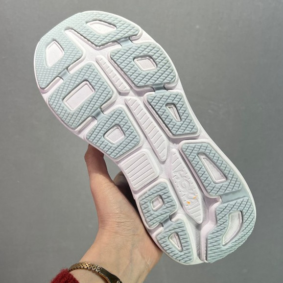 รองเท้า Hoka Bondi 9 และ Clifton สำหรับผู้หญิง