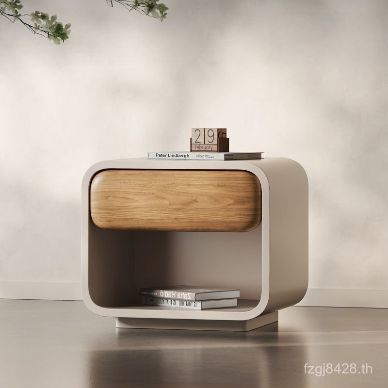 อิตาเลี่ยน Minimalist Creative ไม้เนื้อแข็งโต๊ะข้างเตียง Designer Lonely สไตล์ตู้เก็บของในครัวเรือนข