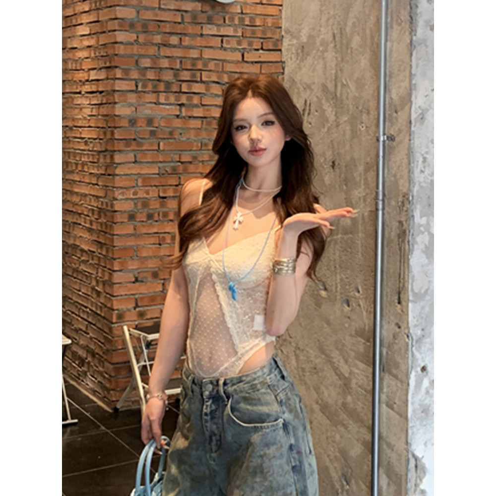 Evelynชุดบอดี้สูท แขนกุด คอวีลึก รัดรูปลายลุกไม้สีครีม รูปที่ 3