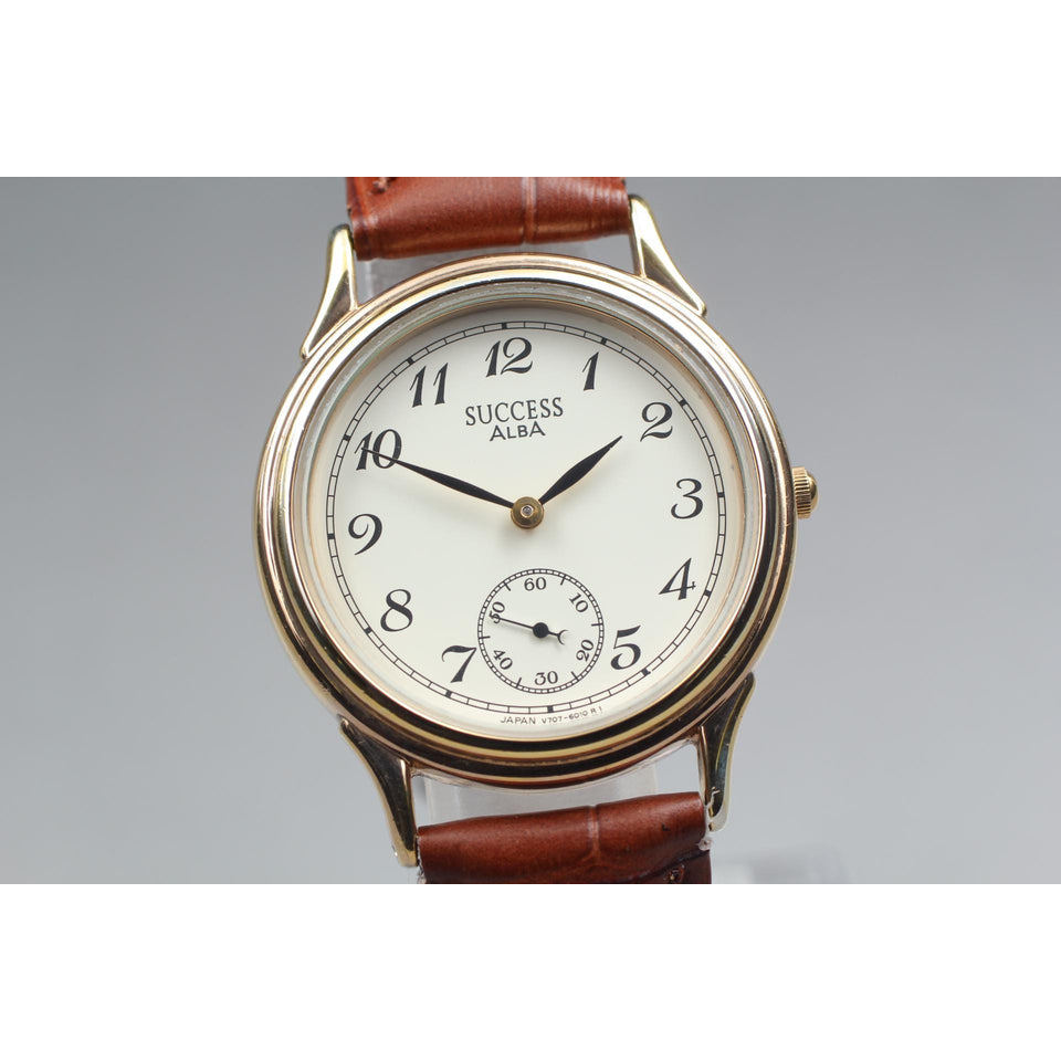 Near MINT* Seiko Success Alba V707-6000 Small Seconds Quartz Men's Watch JAPAN