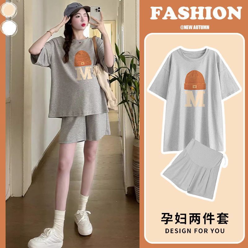 ชุดสำหรับคุณแม่ตั้งครรภ์ (สองชิ้น): เสื้อยืดแขนสั้นลายทางสำหรับคุณแม่ตั้งครรภ์ + กางเกงขาสั้นสำหรับคุณแม่ตั้งครรภ์