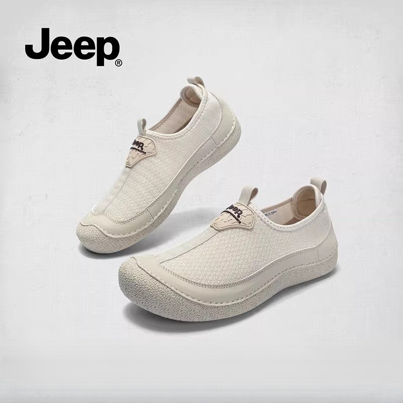 Jeep Slip-On รองเท้าผู้หญิง 2026 สไตล์ใหม่น้ําหนักเบา Anti-SLIP Commuter All-Match รองเท้าเดินป่ากลางแจ้ง LIWW