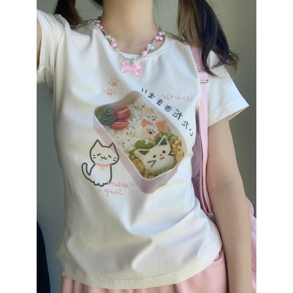 เสื้อยืด Baby Tee เสื้อครอป Oversize เสื้อยืดลายแมวน่ารักแนวญี่ปุ่น เบนโตะสไตล์สาวหวาน ใส่แล้วคิ้วท์สุดๆ ผ้าฝ้าย 100% – โปรปัง