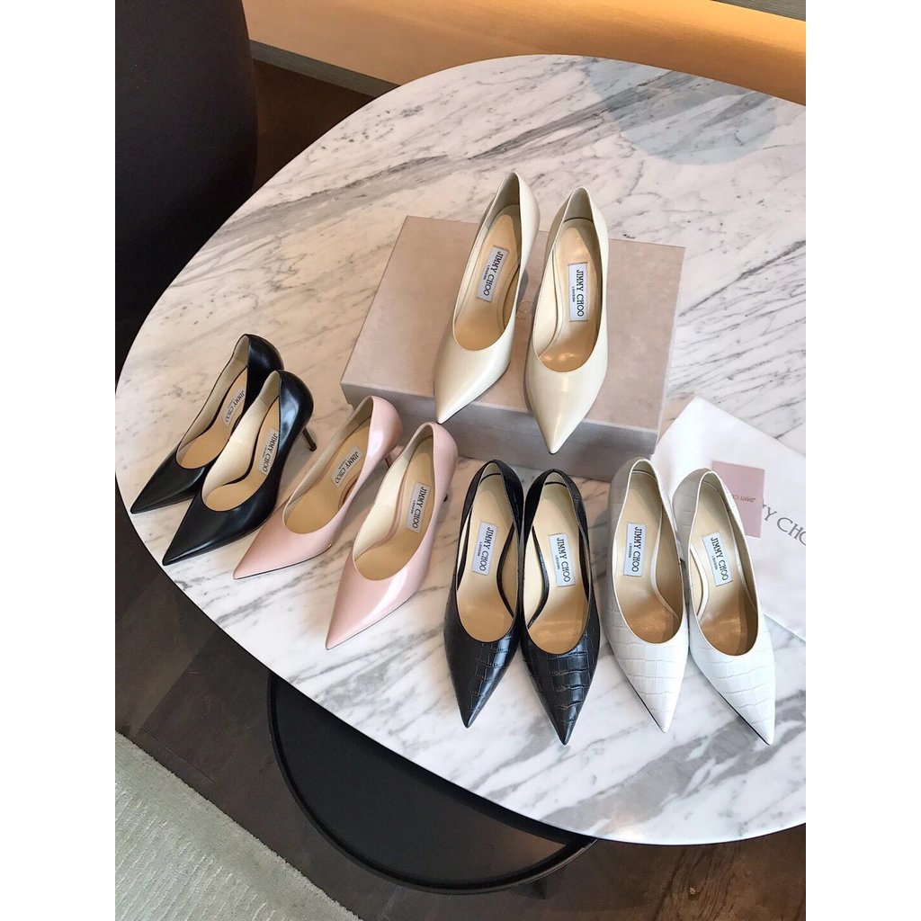 รองเท้าส้นสูง Jimmy Choo สไตล์คลาสสิกจากหนัง crocodile