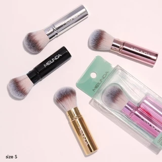 MEILINDA shiny pocket brush เมลินดา แปรงปัด แก้มพกพา ขนนุ่ม พกง่าย สีสวย มี 3 ไซส์ S,M,L คละสี