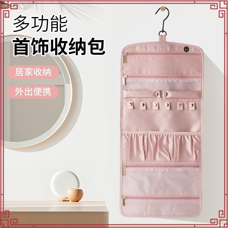 (ส่งฟรี) กระเป๋า Hobs รุ่น Crazy 12Monkey สะพายข้าง ขนาด 12 นิ้ว ของแท้ 100%