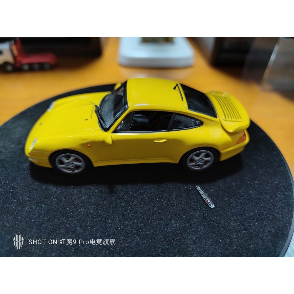 Mini Cut 1: 43 Porsche 911 turbo 993 สภาพรถจํานวนมากยังโอเค, สติ๊กเกอร์น้ําบนแดชบอร์ดตกจากธรรมชาติ