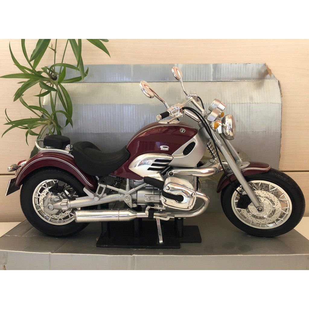 มอเตอร์ไซค์ทหาร, Out-of-Print BMW R1200C Motorcycle Model 1/6 Tomorrow Empire 007 Evil Knight BMW Ha