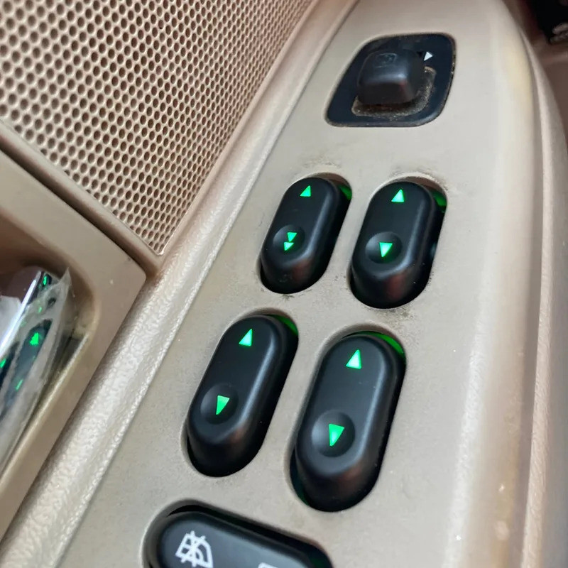 5L1Z14529AA Power Window Switch Regulator ปุ่มสําหรับ Ford F150 Crown Victoria Expedition Mercury Gr