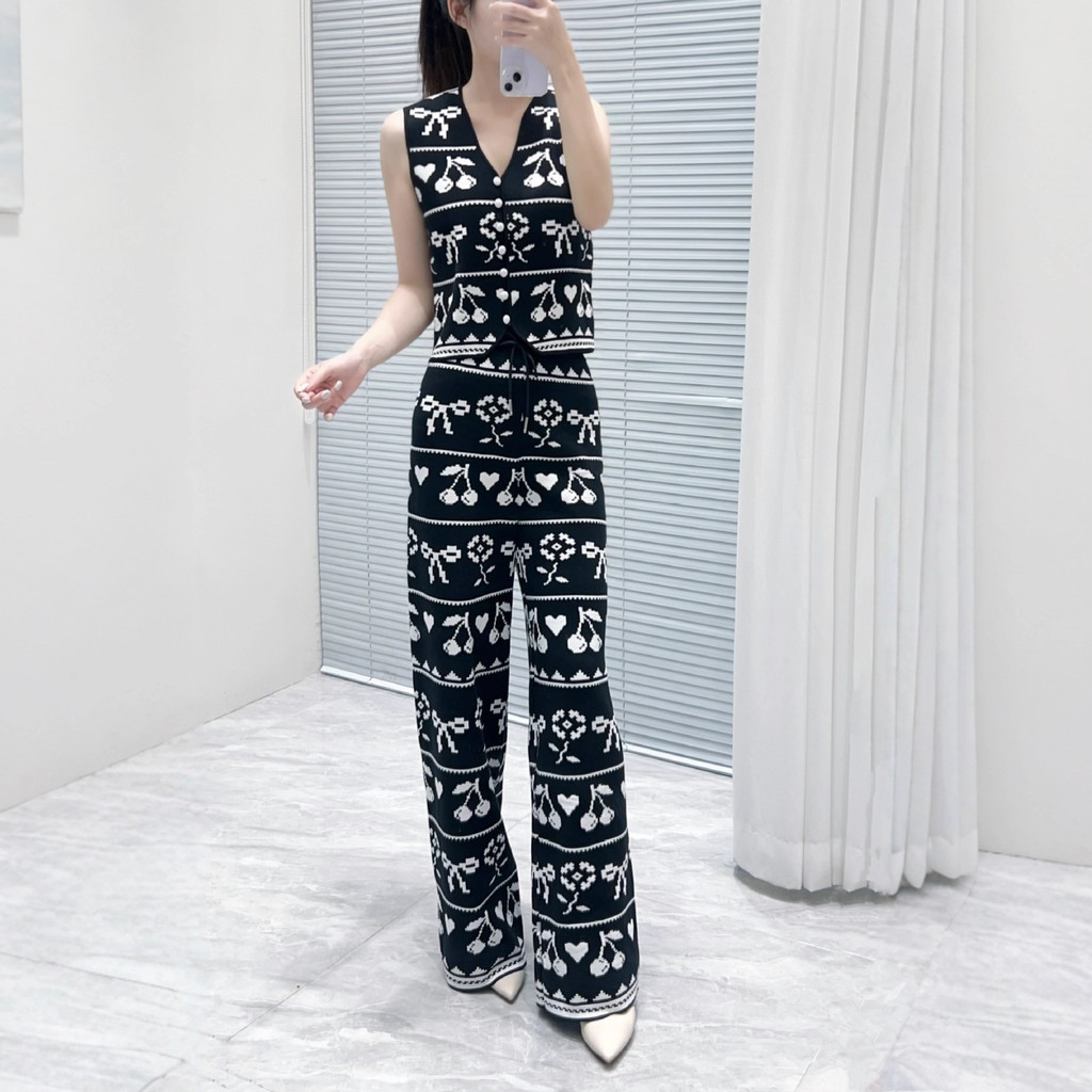 8VML Maje 2025 ต้นฤดูใบไม้ร่วงสไตล์ใหม่ All-Match สีดําสีขาว Contrast สี Jacquard V คอสั้นแขนกุดถักเ