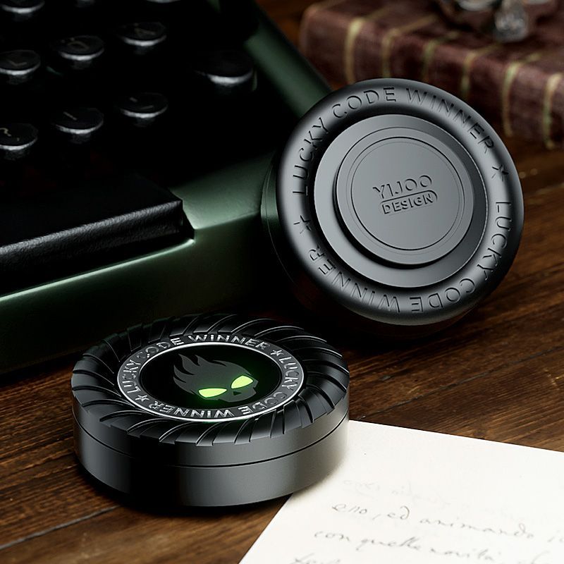 Influencer สินค้าใหม่ Little Devil EDC Fidget Spinner Ratchet Decompression Handy เครื่องมือเงียบกดยี่ห้อ Ding Decompression ของเล่น
