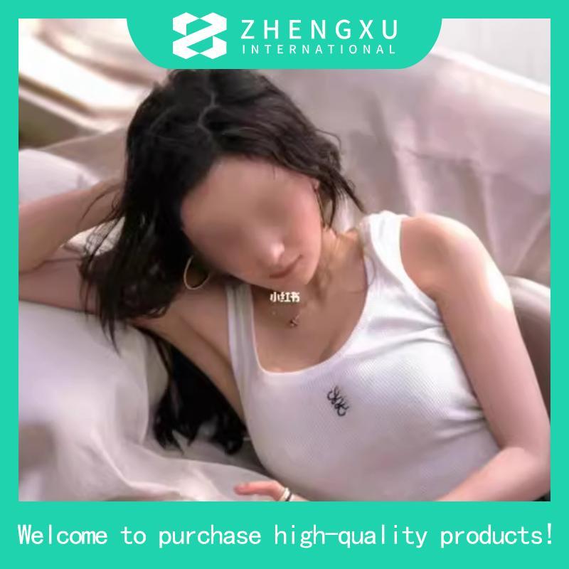 COZY CLUB. - COZY TANK TOP  เสื้อกล้ามผ้าร่องพรีเมียม ดีไซน์เว้าคอลึก กระชับสัดส่วน เนื้อผ้าหนายืดใส