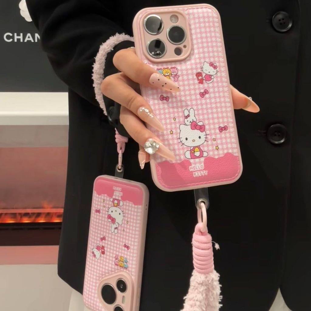 Xuanpu Checkered kt Cat เหมาะสําหรับ Apple 17promax เคสโทรศัพท์ Reno15Pro Huawei Maternity80 Lanyard