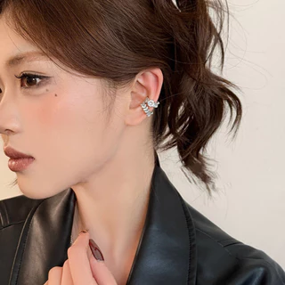 Niche Design Square Round Face Ear Cuffs Advanced Ear Clip Set No Piercing ต่างหูผู้หญิงสไตล์ใหม่