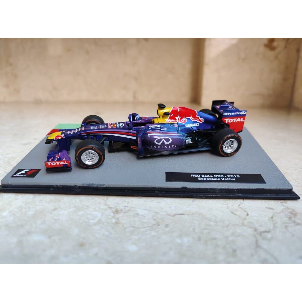 IXO 1/43 Red Bull RB9 F1 Racing Car Model, 2013 Racing Season Wittel รถแชมป์เยอรมัน, วัสดุโลหะผสม, พ