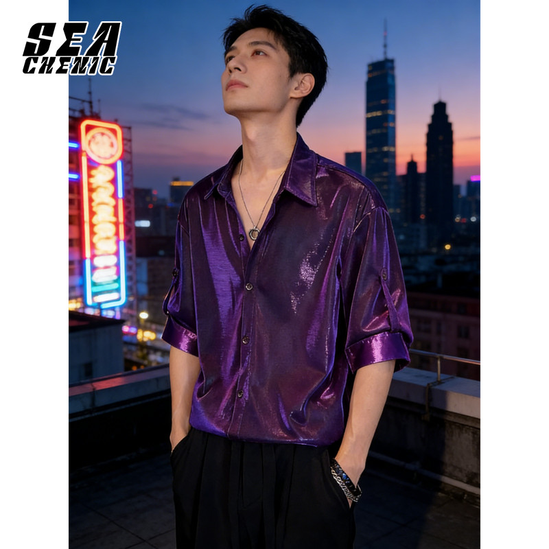 SEACHENIC เสื้อเชิ้ตแขนสั้นผู้ชาย โทนสีเรียบหรูและดีไซน์ทันสมัย